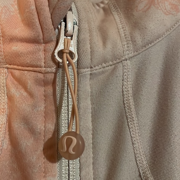 Cute lulu sweater - Picture 2 of 3